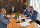 Podpisanie aktu notarialnego_Majora Łupaszki_AMW_AGH_2.JPG 